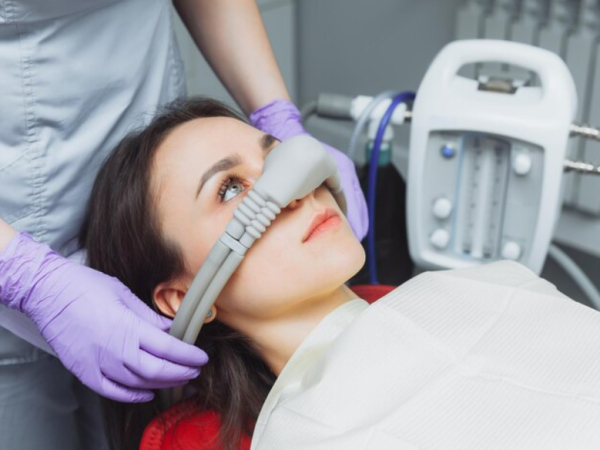 Por que a sedação consciente pode ser um divisor de águas em sua próxima visita ao dentista?