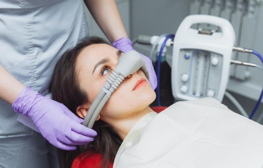 Por que a sedação consciente pode ser um divisor de águas em sua próxima visita ao dentista?