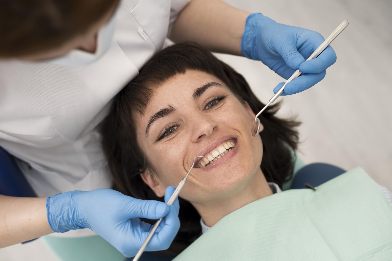 Quais benefícios o implante de dente com prótese protocolo pode trazer?